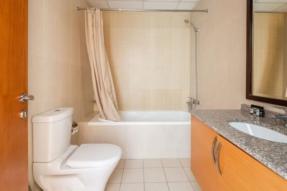 Modern Living In This 2BR Apt In The Heart of Downtown Jebel Ali - Sleeps 4!