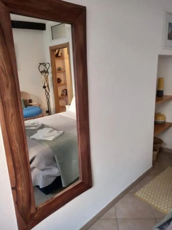 Dume Cosy Apt - Central - Near the Beach with A.C.