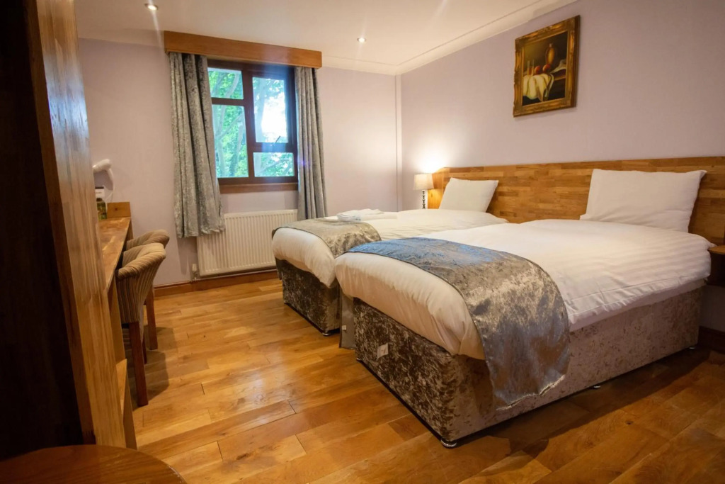 Westone Manor Hotel
