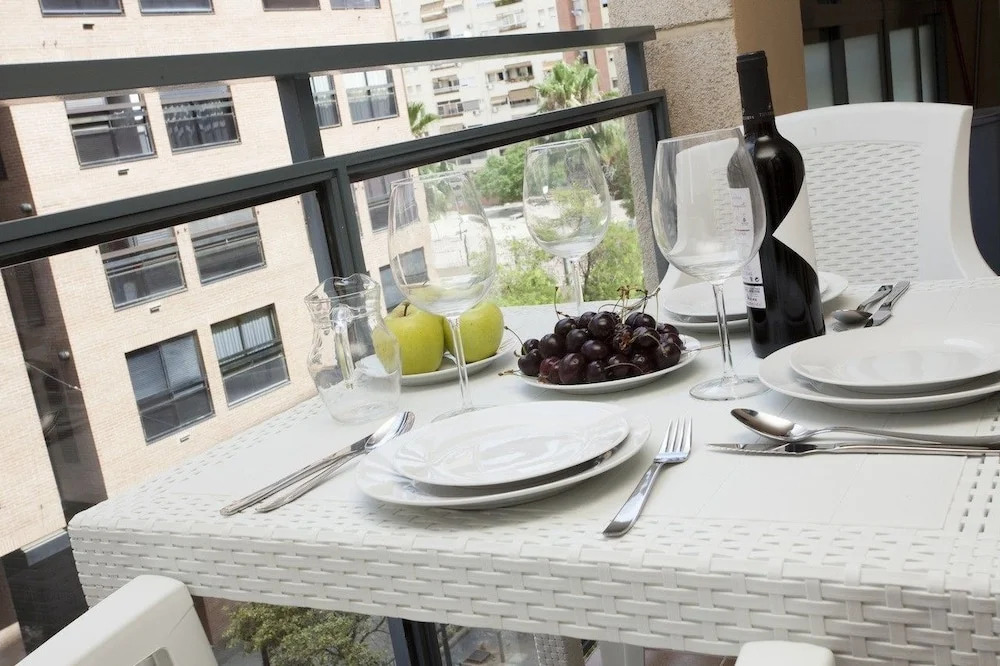 SingularStays Candela III
