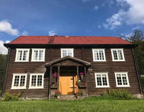 Sevletunet B&B and Cabins