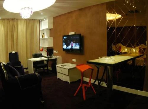 Babylon Hotel