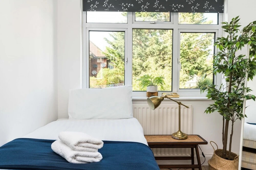 NEW Lux 3BD Family Home W/garden - North London