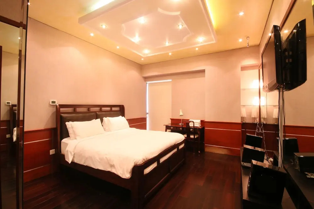 Elan Rimal Suites JBR Beach Sea View