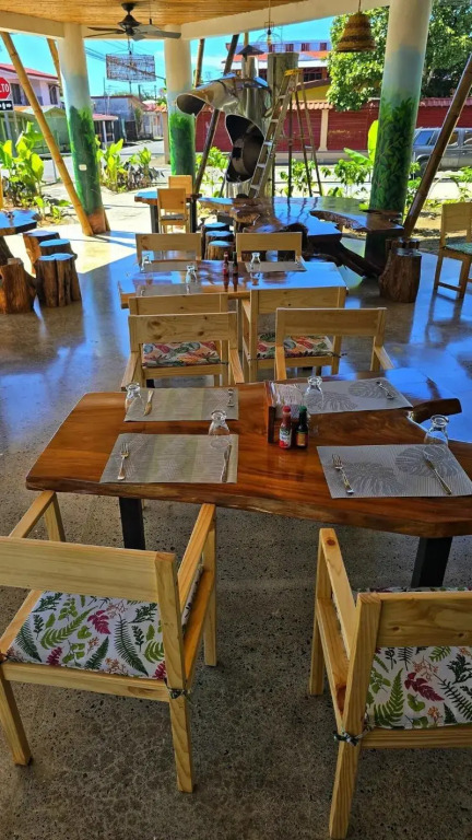Bonding Coffee Roaster Café & Hotel