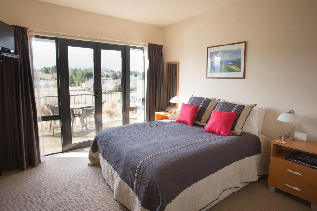 Websters on Wanaka Lodge & Apartments