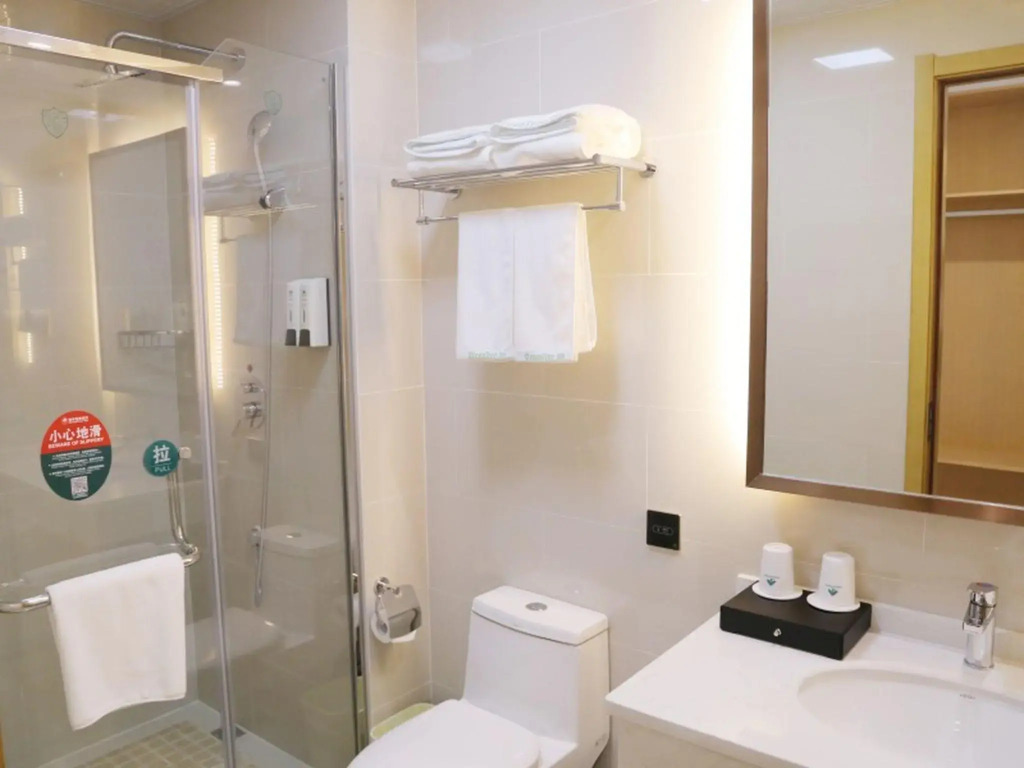 GreenTree Inn Hefei Feidong County High Speed Rail Station Wuyue Plaza Express Hotel