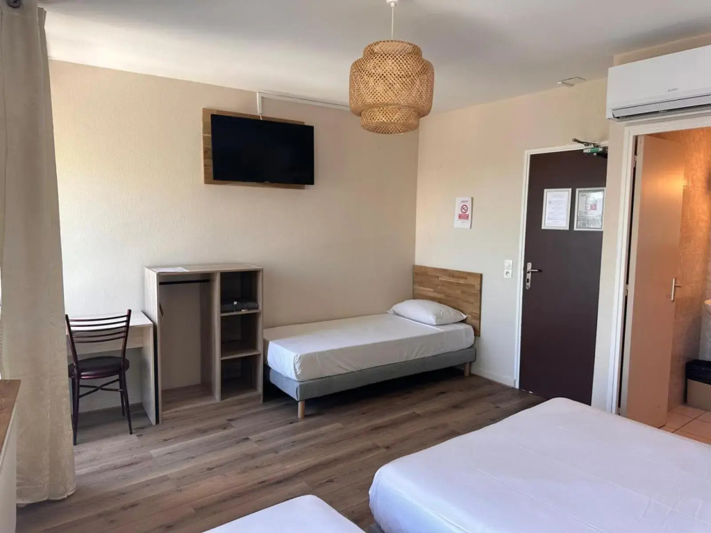 HOTEL IN PARIS