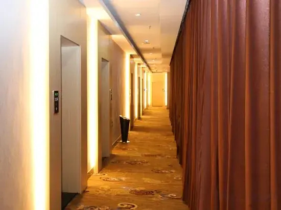Meizhou Jiayuan Hotel (Meizhou Xueyi Middle School)