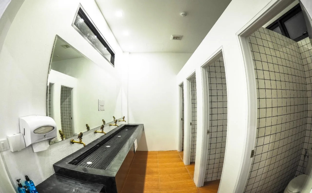 Book a Bed Poshtel - SHA Plus