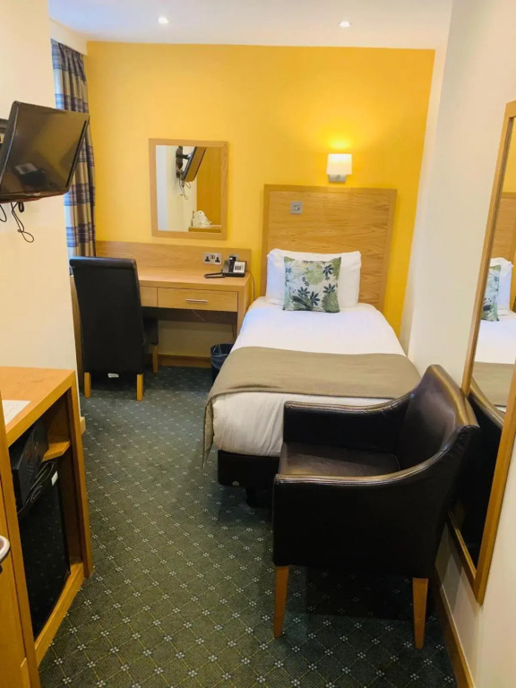 Regency Hotel Parkside