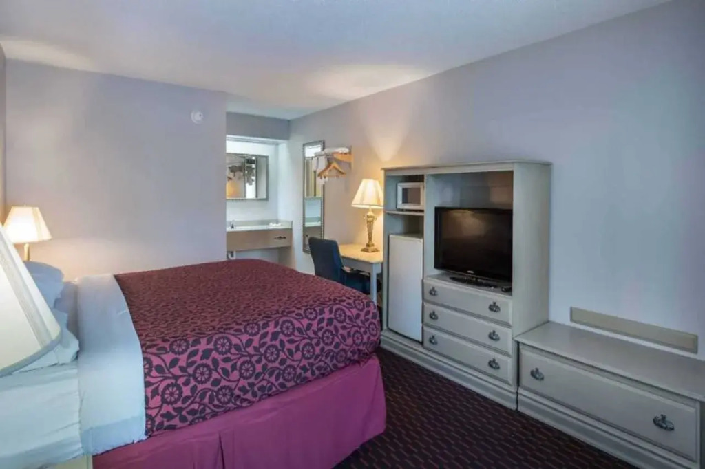 Motel 6-London, KY