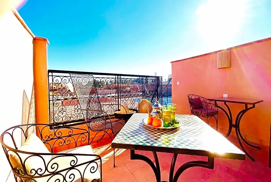 Location Exclusive Avec Services 2P Donkey In Love To Marrakech