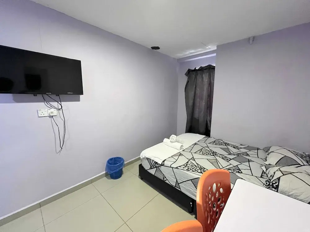Oyo 91133 Hotel Kpj