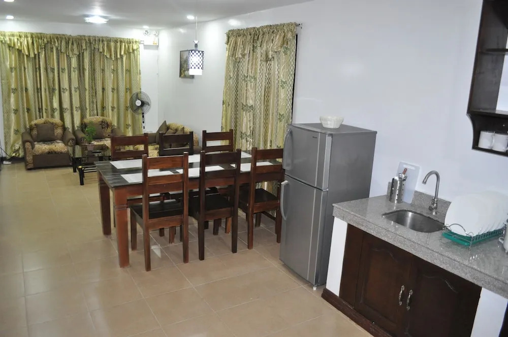 Panglao Village Court - Residence Inn