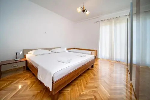 Apartments Rajska Plaza