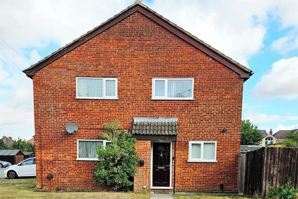 Willow Retreat - House in Burbage- Sleeps2- Garden