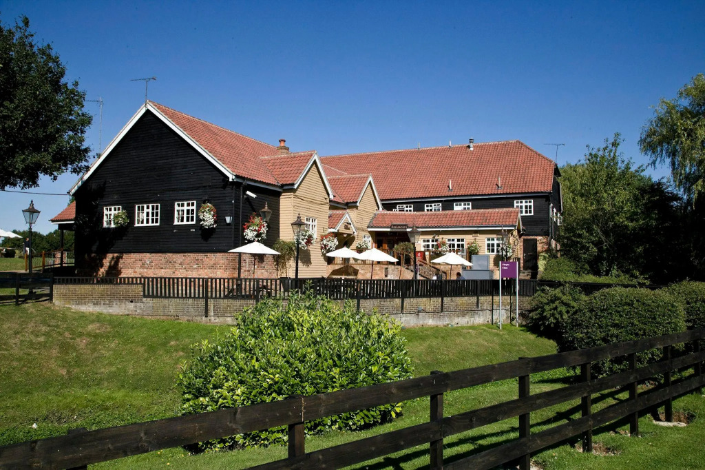 Premier Inn Basildon - East Mayne