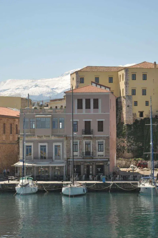 Ambassadors Residence Boutique Hotel