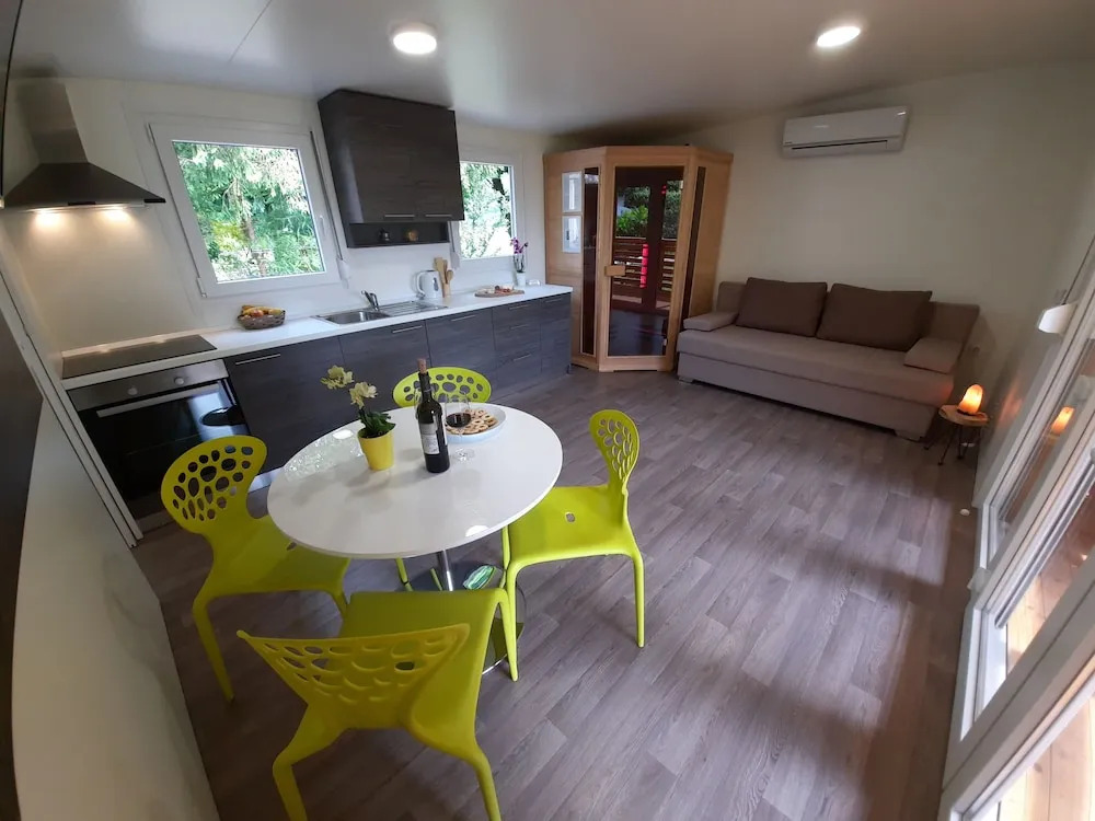 Apartment Žonir