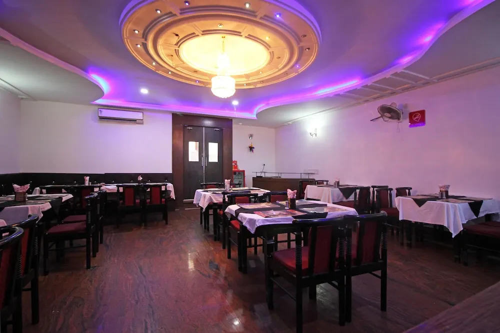 OYO 2659 Hotel Taj Prince