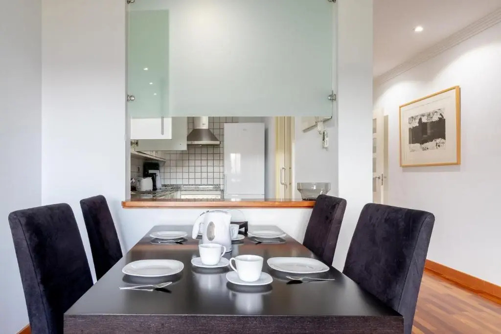 Flatguest Ramblas Golf 6c - Parking + Pool + Gym