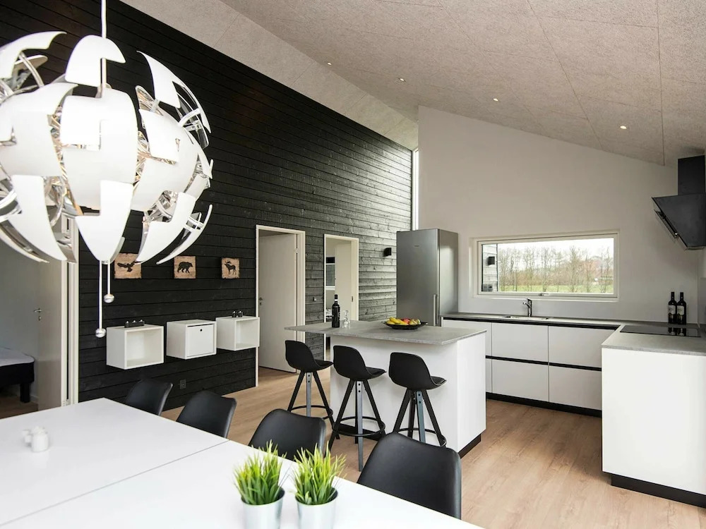 Charming Holiday Home With Private Whirlpool at Jutland