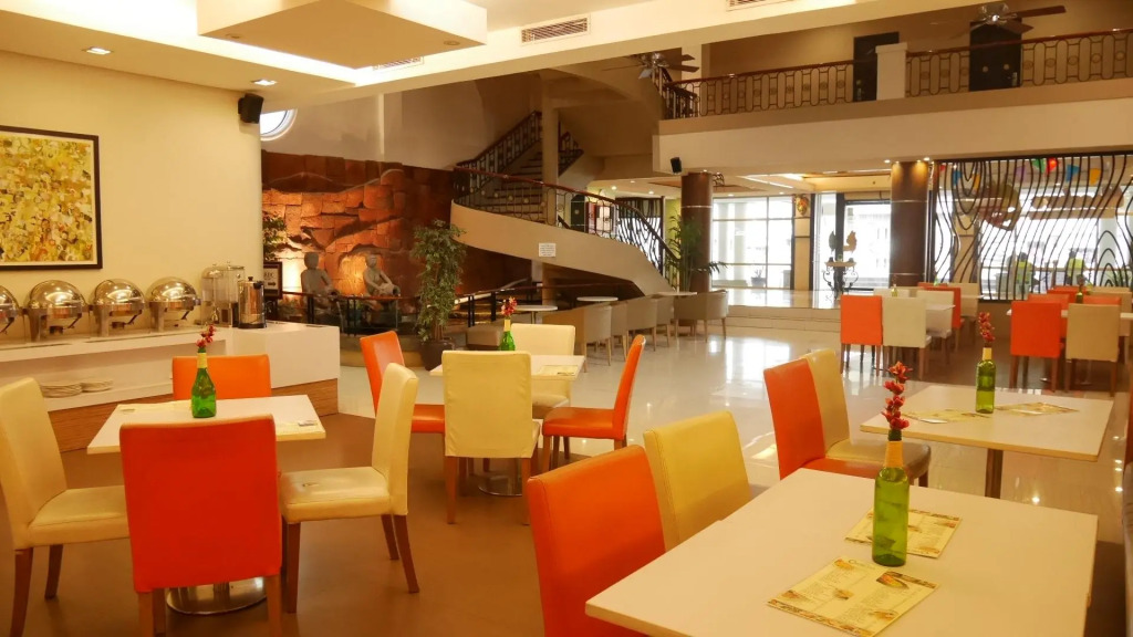 Circle Inn Hotel and Suites Bacolod