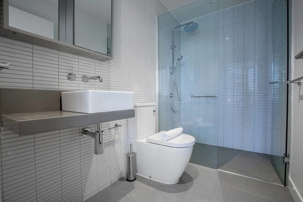66 Elegant Glance 2 BD 2 Bth LV 10 Near Garden
