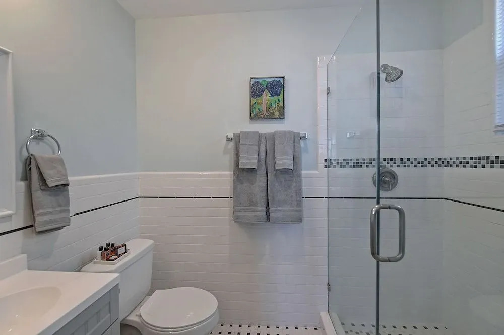 The Home Collection CLT: Lamar Avenue