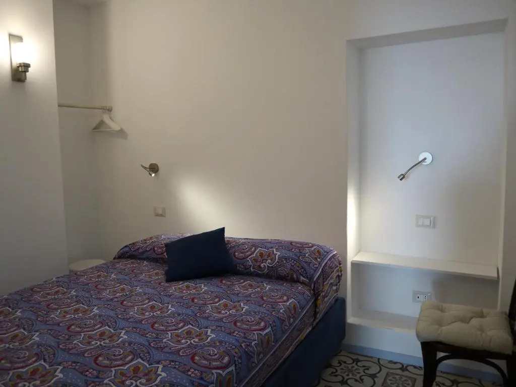 Casa GiGio 011030-LT-0223