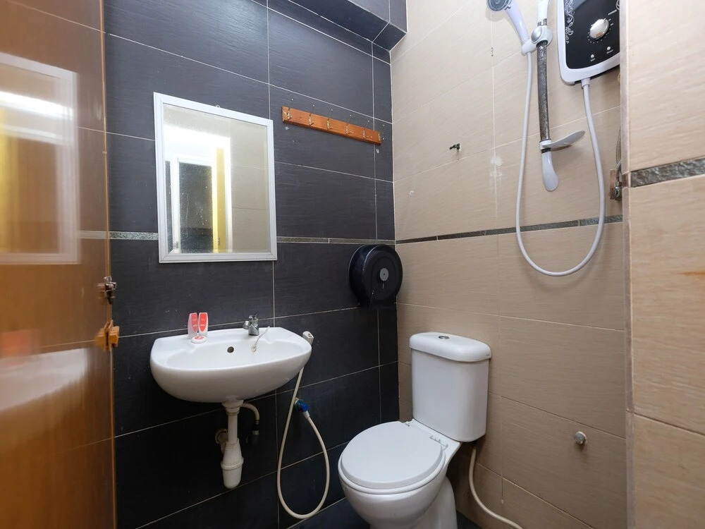 Nice Stay Hotel by OYO Rooms