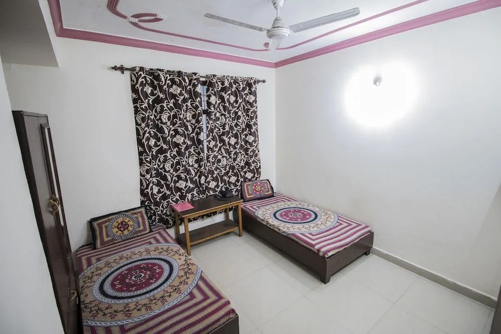 Utsang Guest House