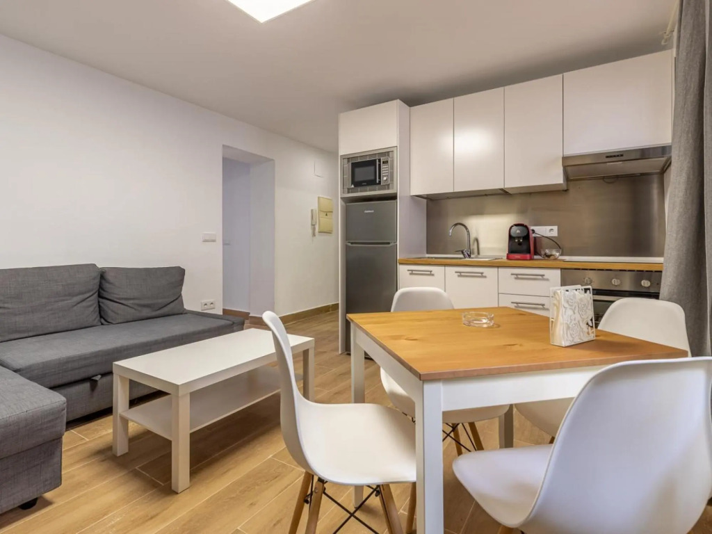 CERVANTES Apartment 03 2BR 1BT