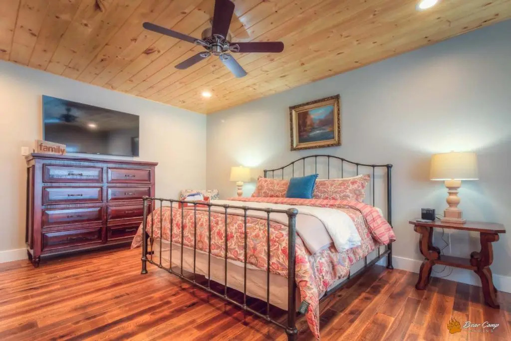 Leconte Mountain Lodge