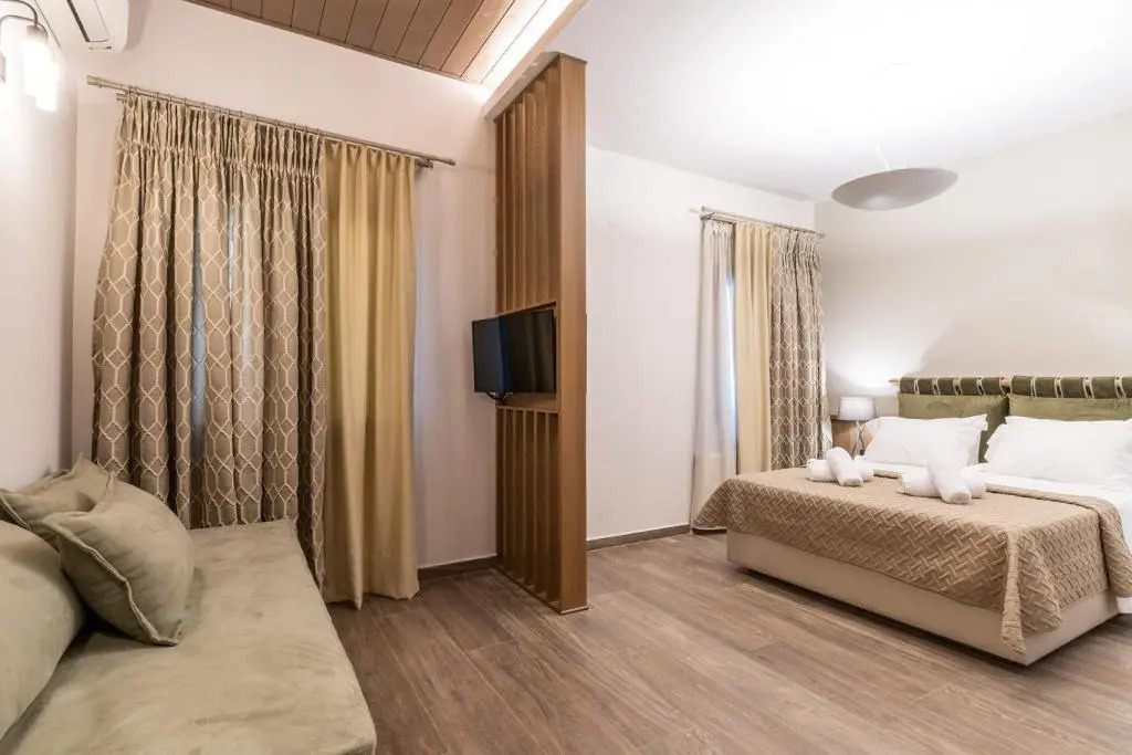 LYDIA suites and rooms