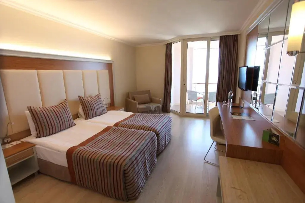 AQI Pegasos Resort