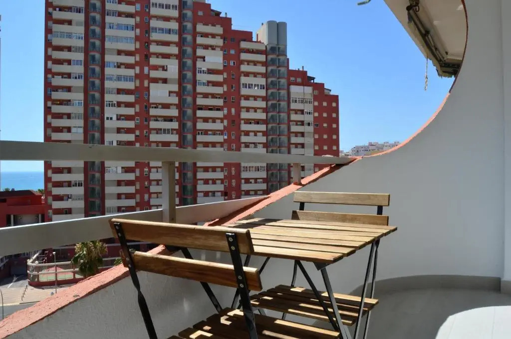 NUEVO, con vistas al mar y a 100 metros de la playa