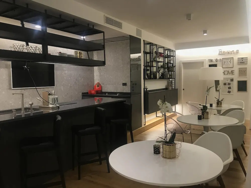 MYHOME 75 Premium Luxury B&B