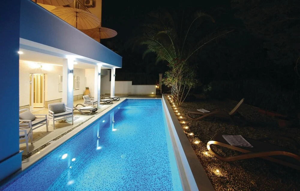 Nice Apartment in Makarska With Wifi, Outdoor Swimming Pool and Heated Swimming Pool