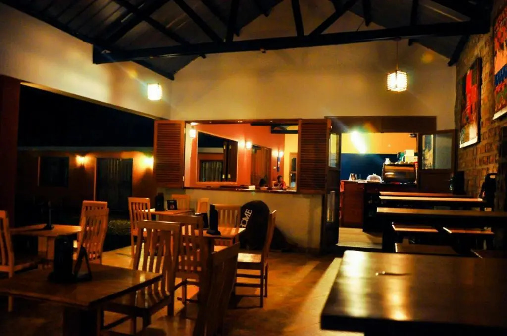Jolly Court Hotel