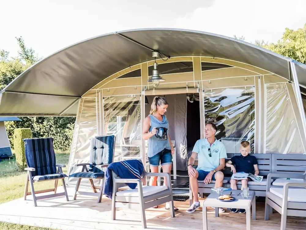 Tent Lodge in Dordogne Near Scenic Views