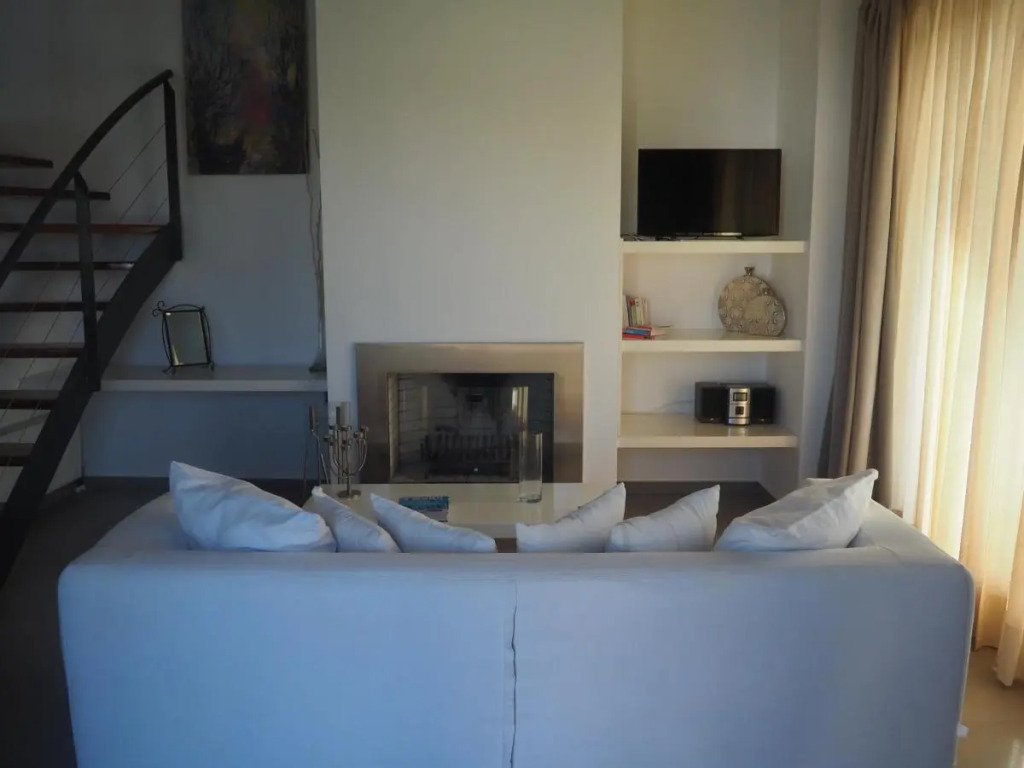 Krinos Apartment