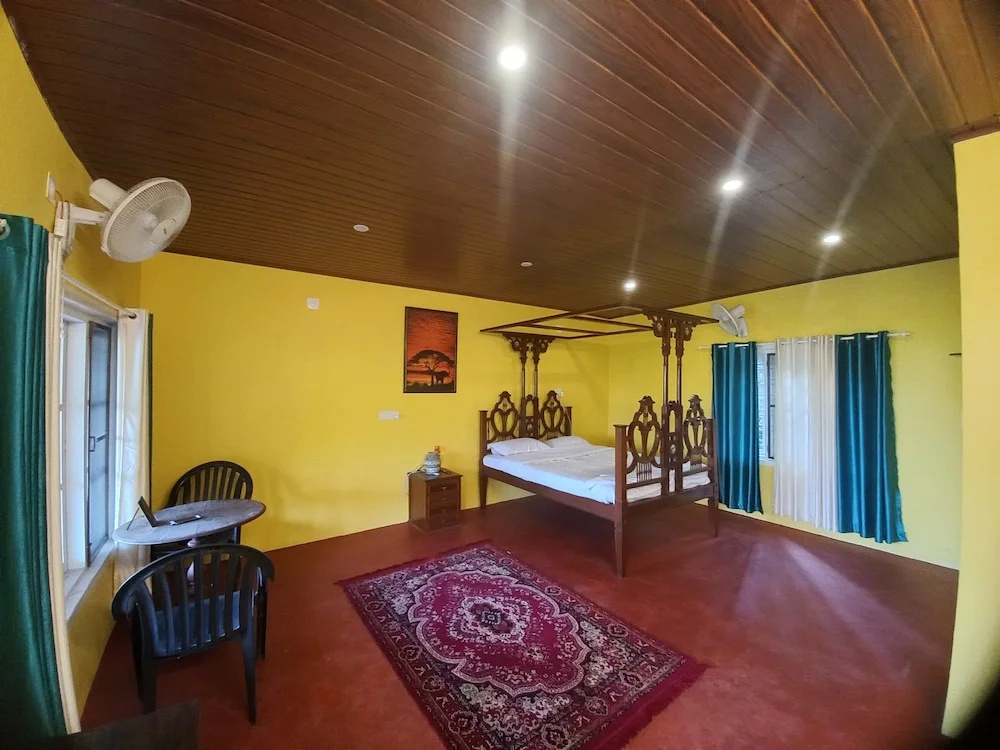 Manikkal Bungalow Uphill Cottage Large