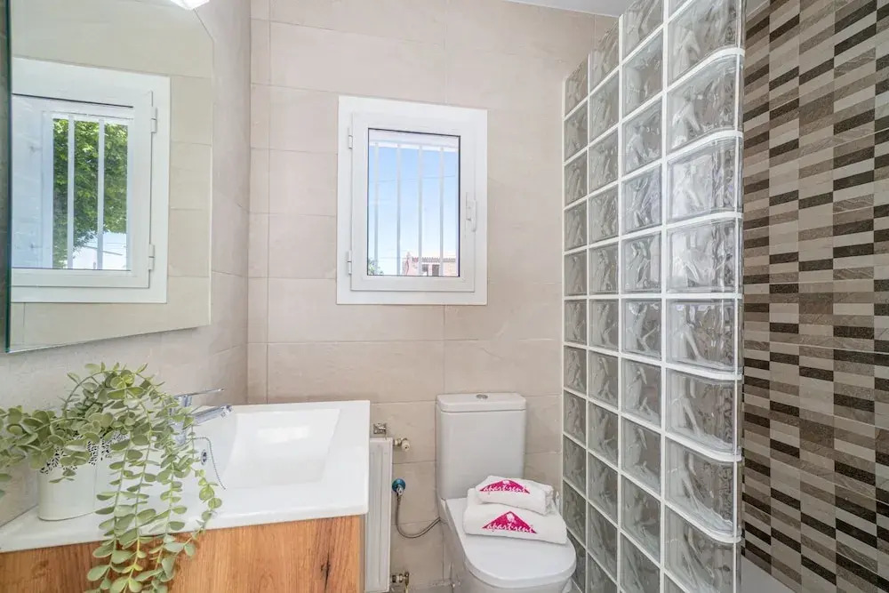 Apartment in Empuriabrava Near Beach