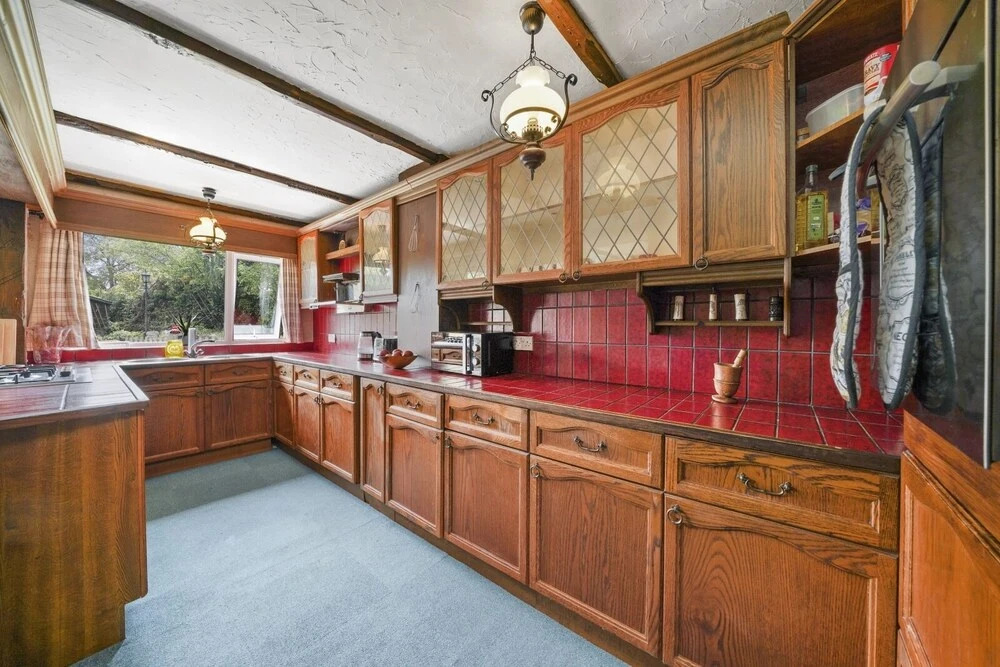 Lovely 5-bed House in Maidstone