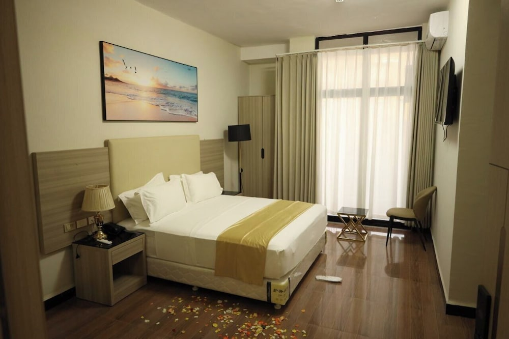 Tateno Royal Hotel