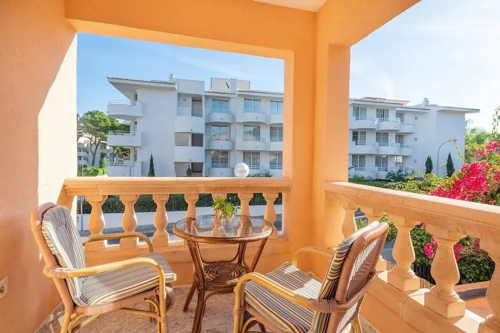 Terrace Views & Coastal Comfort