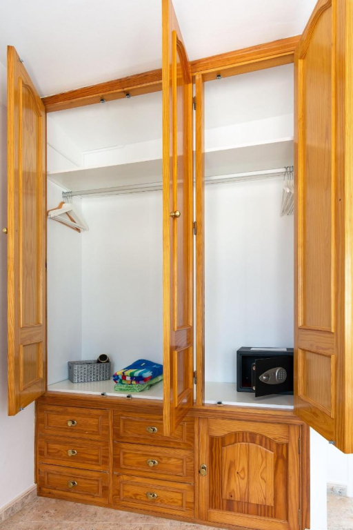 Hostal Boutique Luna de Nerja OLIVE OIL FREE DEGUSTATION & SALE