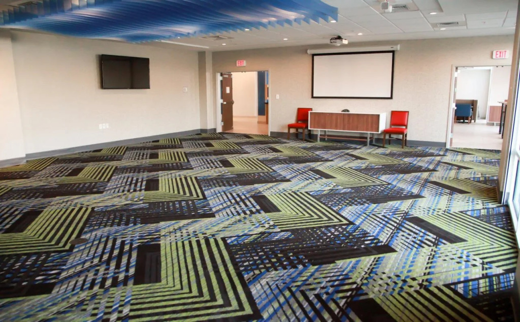 Holiday Inn Express & Suites Nashville North - Springfield by IHG